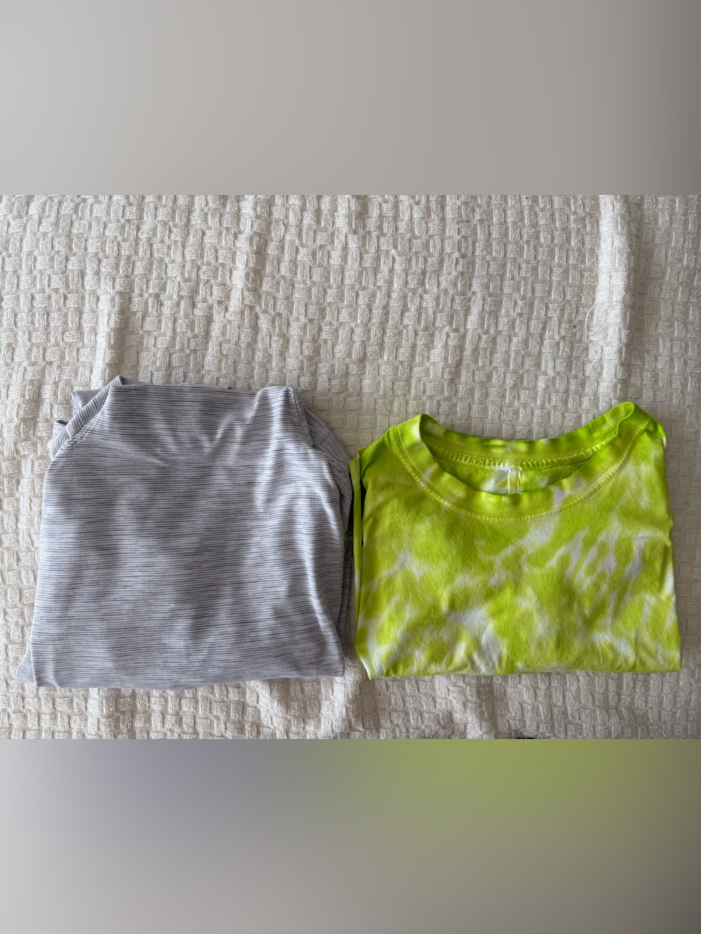 lululemon athletica bundle of two tops size 6/8